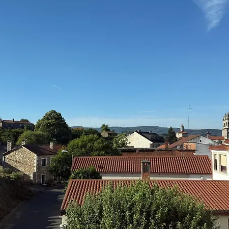 Super Affordable Air Conditioned Apartment In Sobrado With Netflix Porta Exterior photo