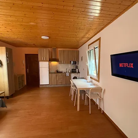 Super Affordable Air Conditioned Apartment In Sobrado With Netflix Porta Exterior photo