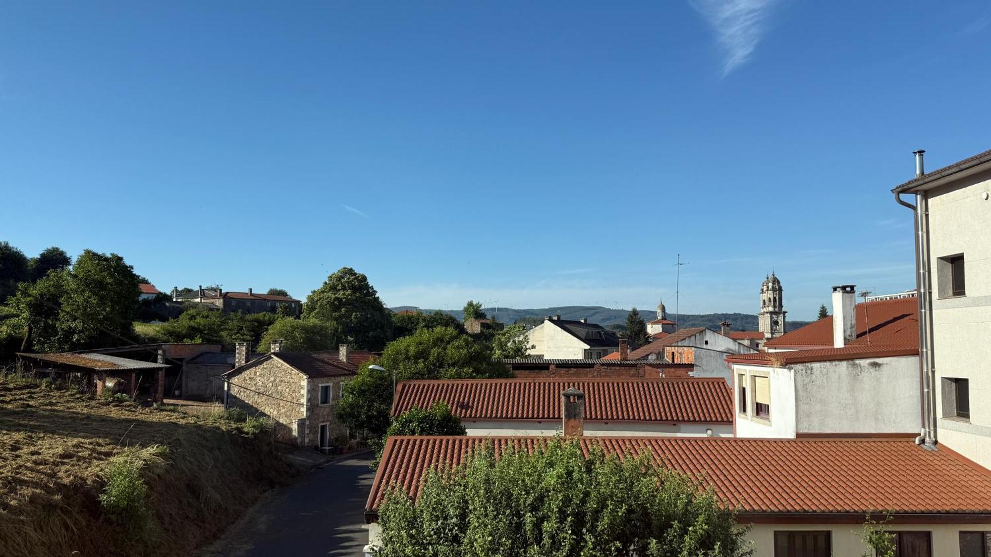 Super Affordable Air Conditioned Apartment In Sobrado With Netflix